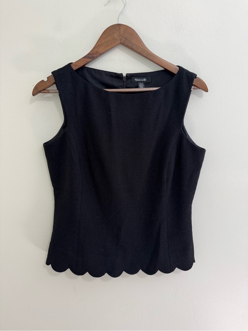Emanual Ungar Black Scallop Hem Tank